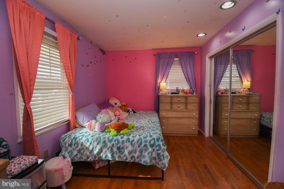 1114Bedford 22