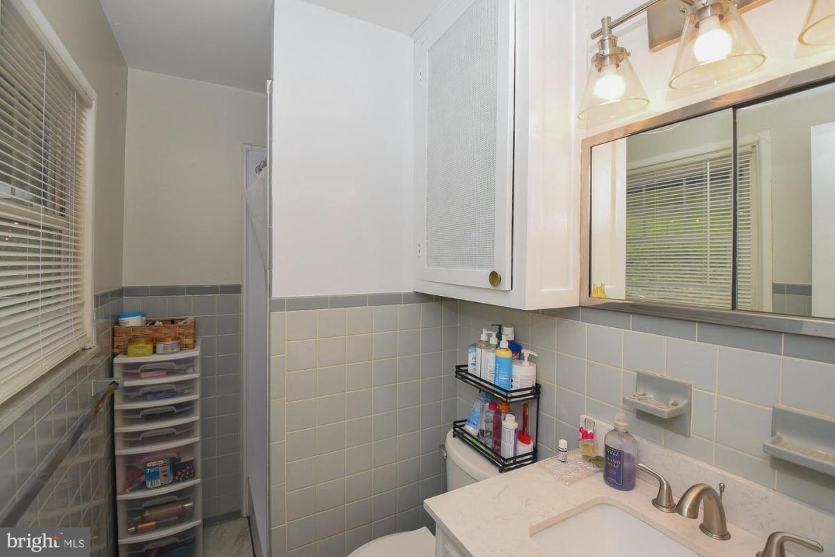 1114Bedford 26
