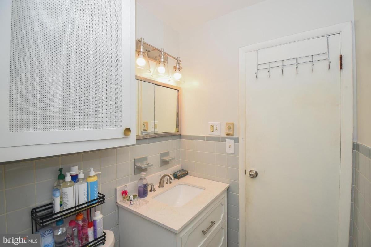 1114Bedford 27
