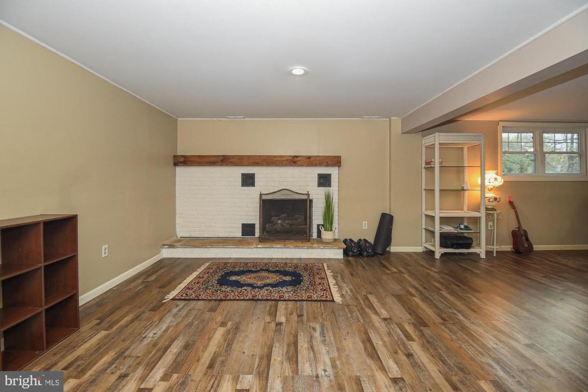 1114Bedford 33