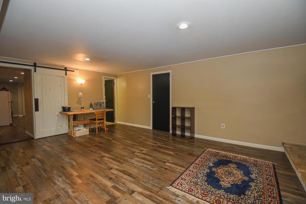 1114Bedford 34