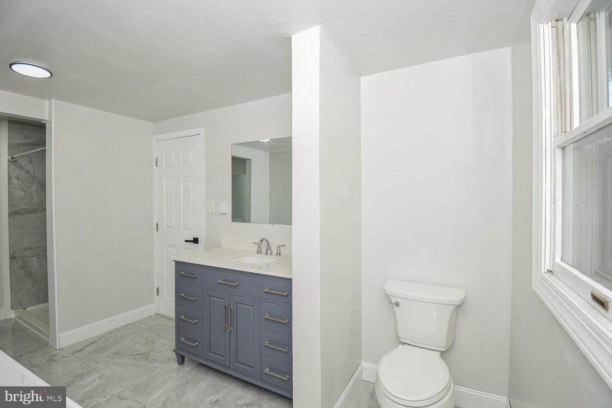 12006Amherst 34 (1)