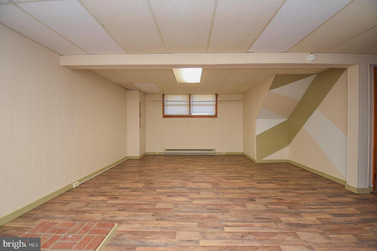 14410Barton 32