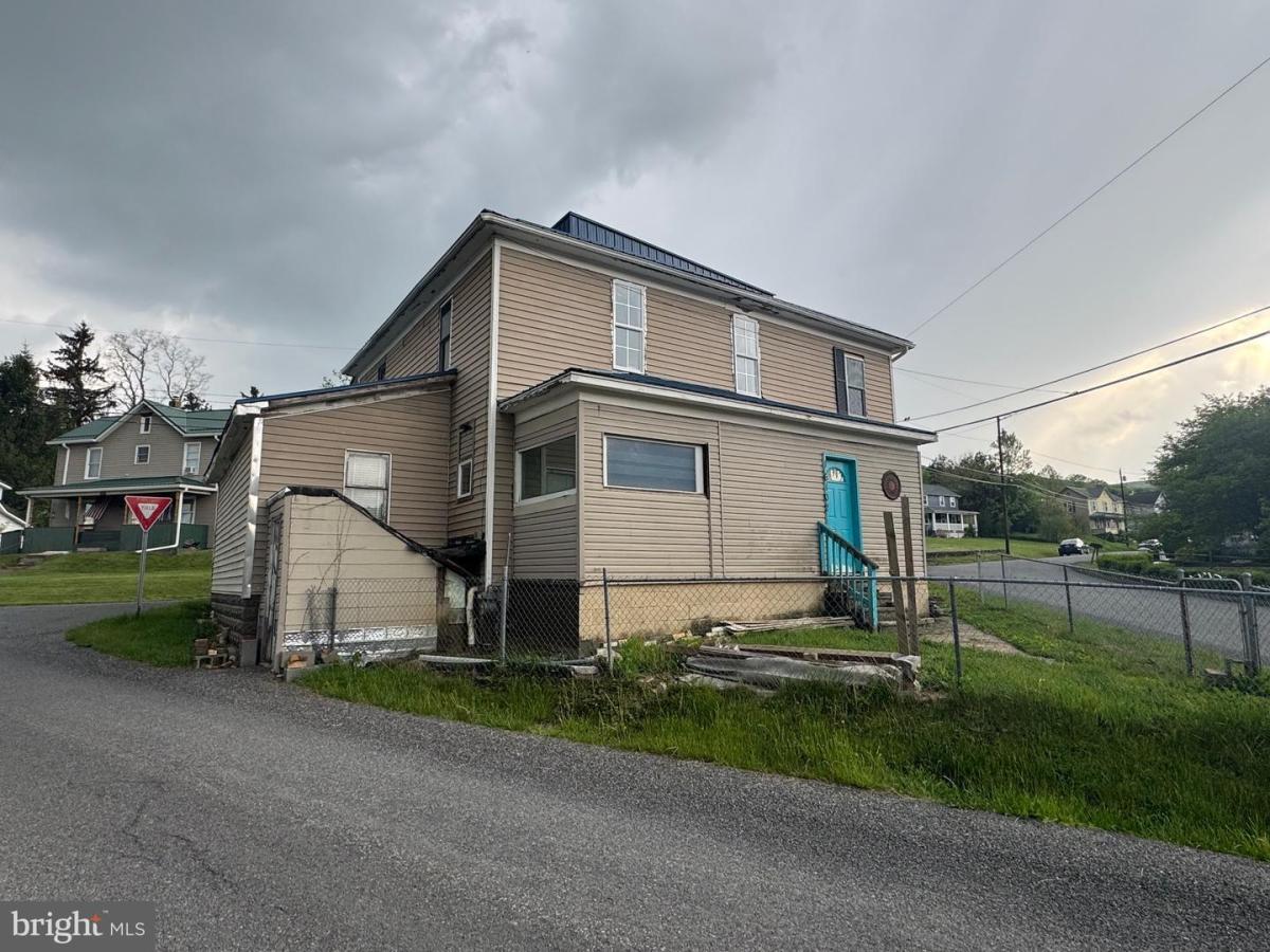 1610CallaHill 02