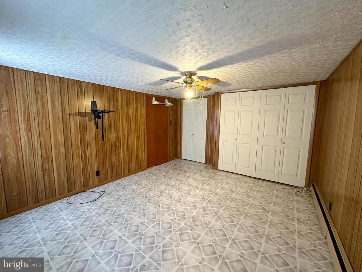 428Walnut 28