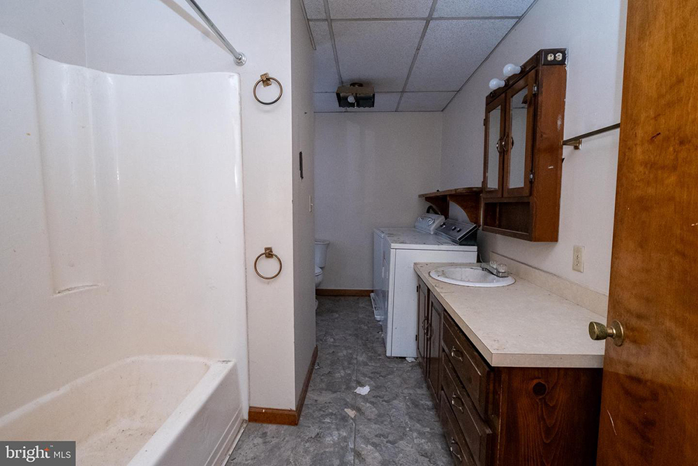 440Columbia 37NEW (1) (1)