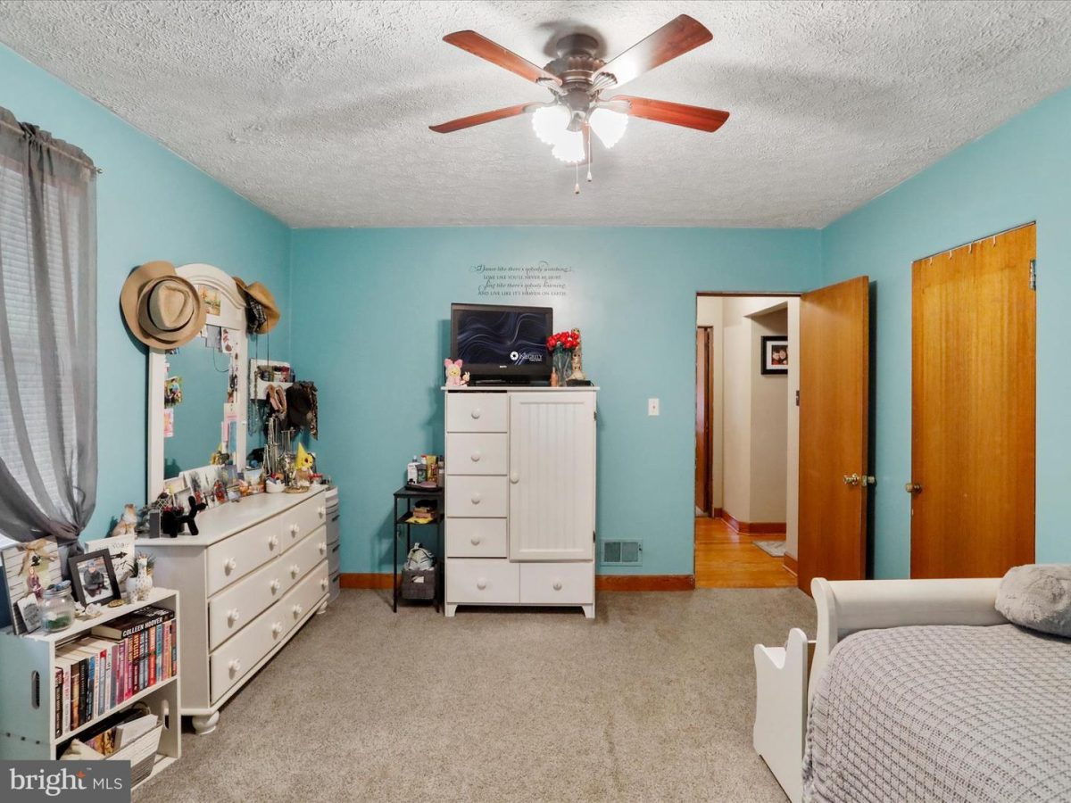 809Maplewood 18
