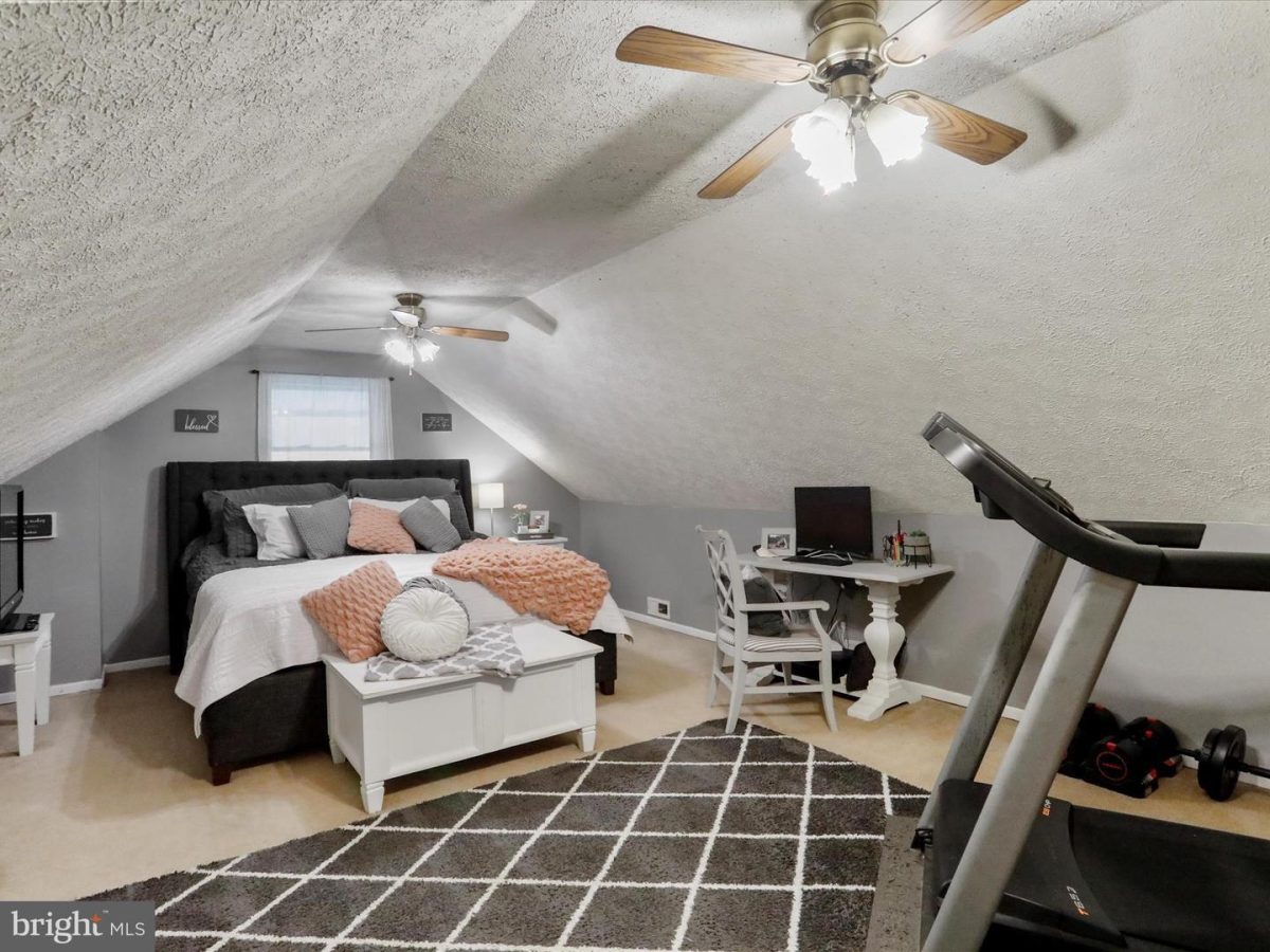 809Maplewood 24