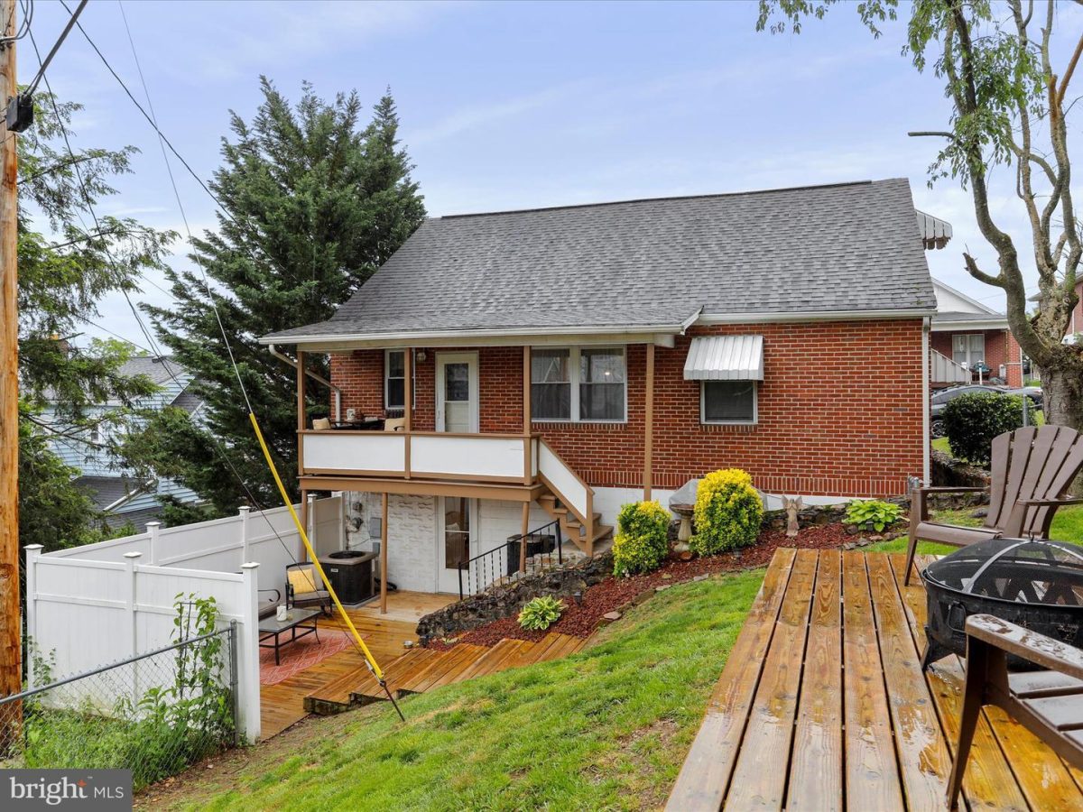 809Maplewood 38
