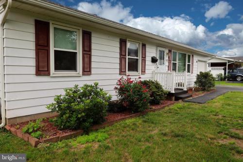 1425Lynmar_04