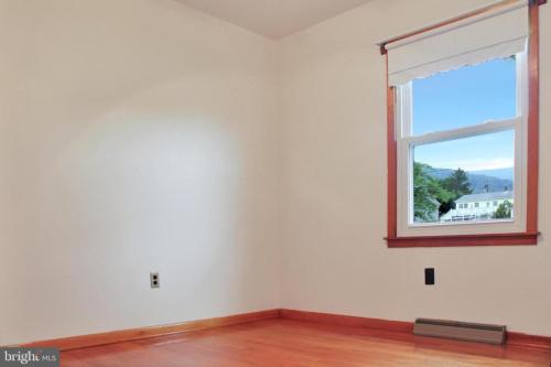 1425Lynmar_22