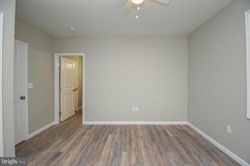 20305McMullen_21