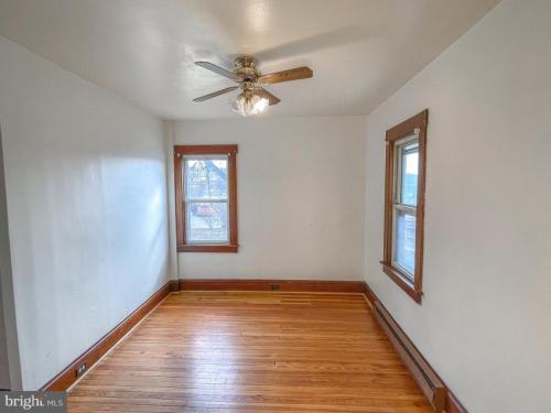 217Henderson_10