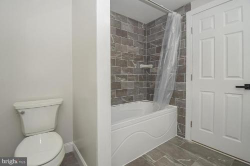 12006Amherst 14 (1)