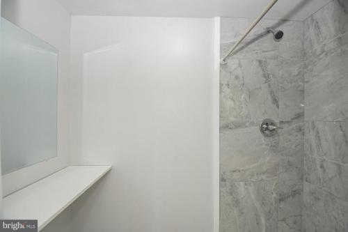 12006Amherst 35 (1)
