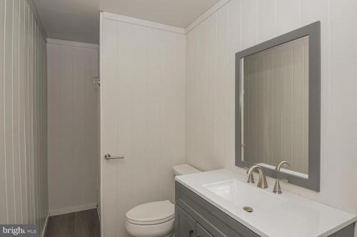 12006Amherst 37 (1)